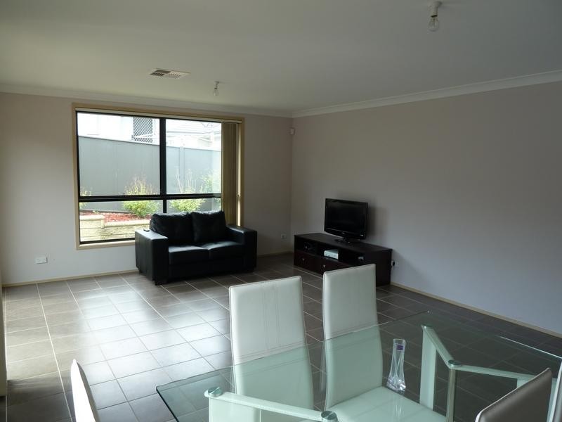 12 Drummond Ave, Ropes Crossing NSW 2760