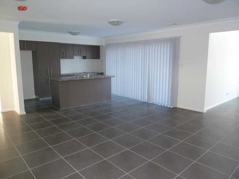 2/19 Holland Ave, Ropes Crossing NSW 2760