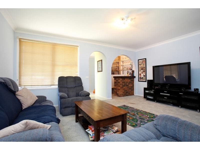 4 Feather St, St Clair NSW 2759