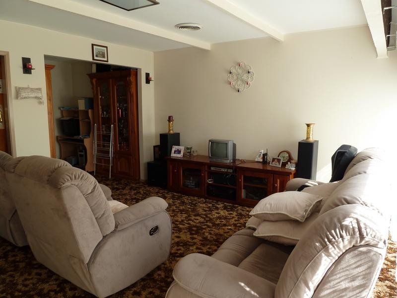 8 Lindwall Pl, Shalvey NSW 2770