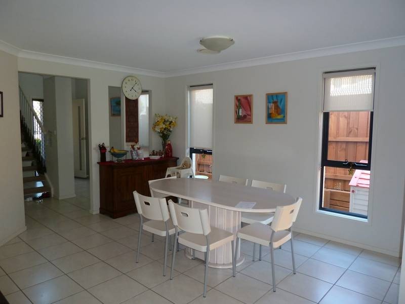 24 Dunlop Ave, Ropes Crossing NSW 2760