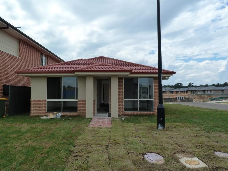 3112 Taradale Dr, Ropes Crossing NSW 2760