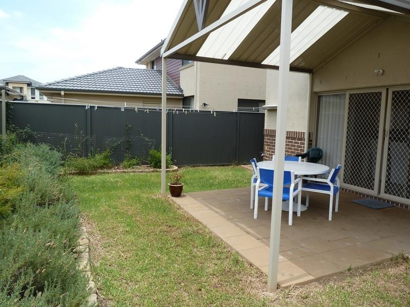 24 Maiden St, Ropes Crossing NSW 2760