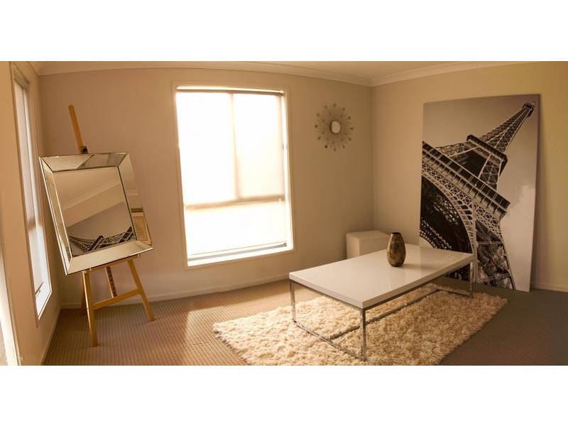 40 Drummond Ave, Ropes Crossing NSW 2760