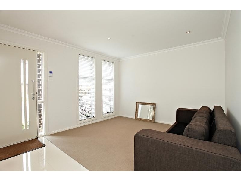 20 Gilroy St, Ropes Crossing NSW 2760