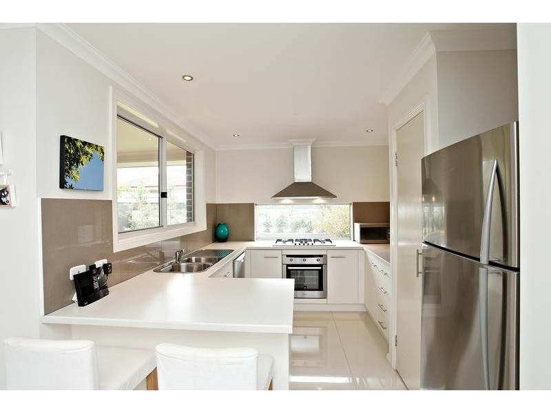 20 Gilroy St, Ropes Crossing NSW 2760