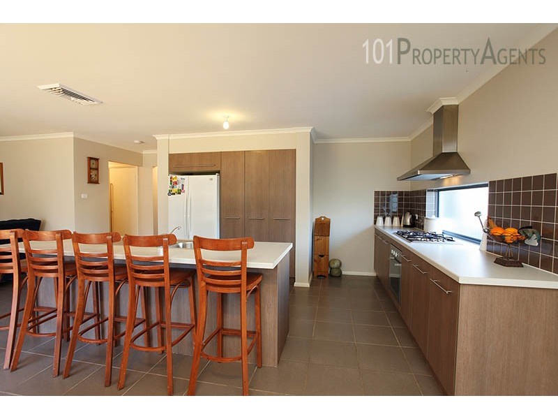 7 Drummond Ave, Ropes Crossing NSW 2760