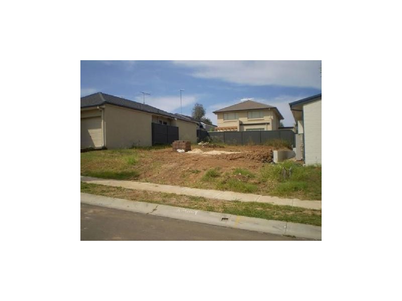 4 Sedge Pl, Ropes Crossing NSW 2760