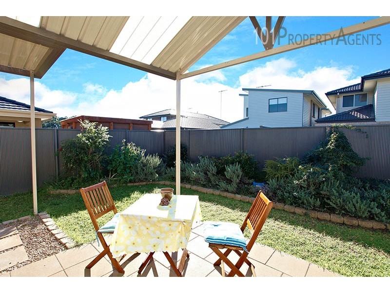 24 Maiden St, Ropes Crossing NSW 2760