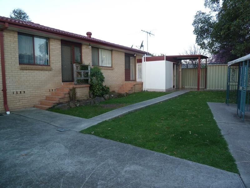 6 Hassett Pl, St Clair NSW 2759