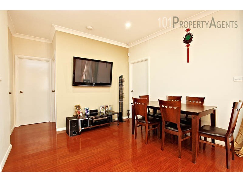 5 Taradale Dr, Ropes Crossing NSW 2760