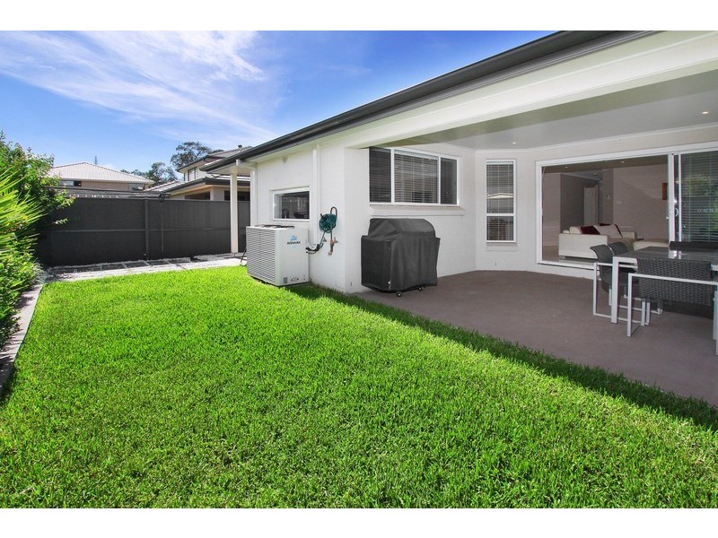 17 Jenkin St, Ropes Crossing NSW 2760