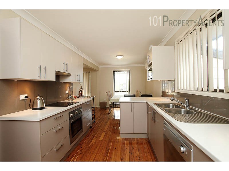 10 Charles Todd Cres, Werrington County NSW 2747