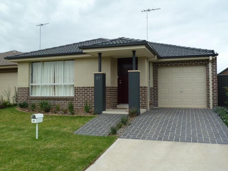 21 Wiseman cir, Ropes Crossing NSW 2760