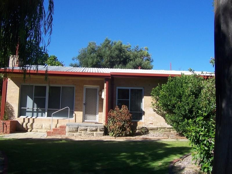 21 Gunbower Road, Mount Pleasant WA 6153