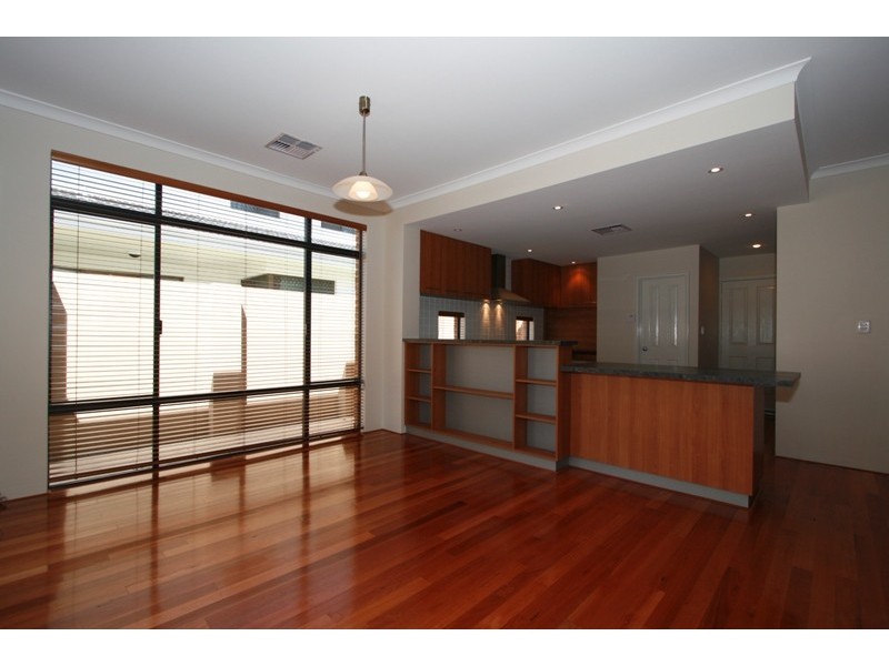 1 Hopson Close, Booragoon WA 6154