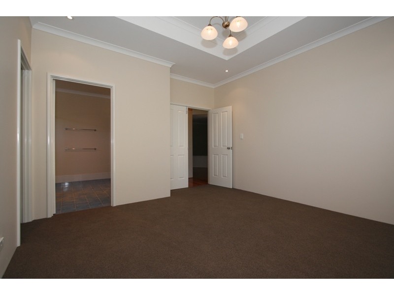 1 Hopson Close, Booragoon WA 6154