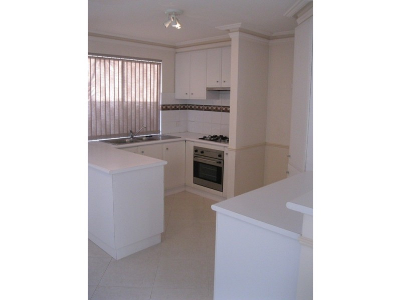 6/16 Ritz Court, Bibra Lake WA 6163