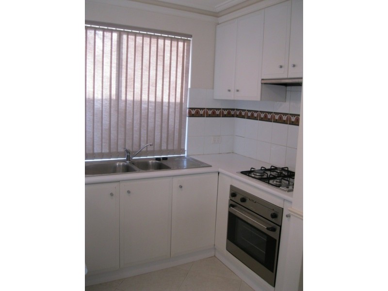 6/16 Ritz Court, Bibra Lake WA 6163