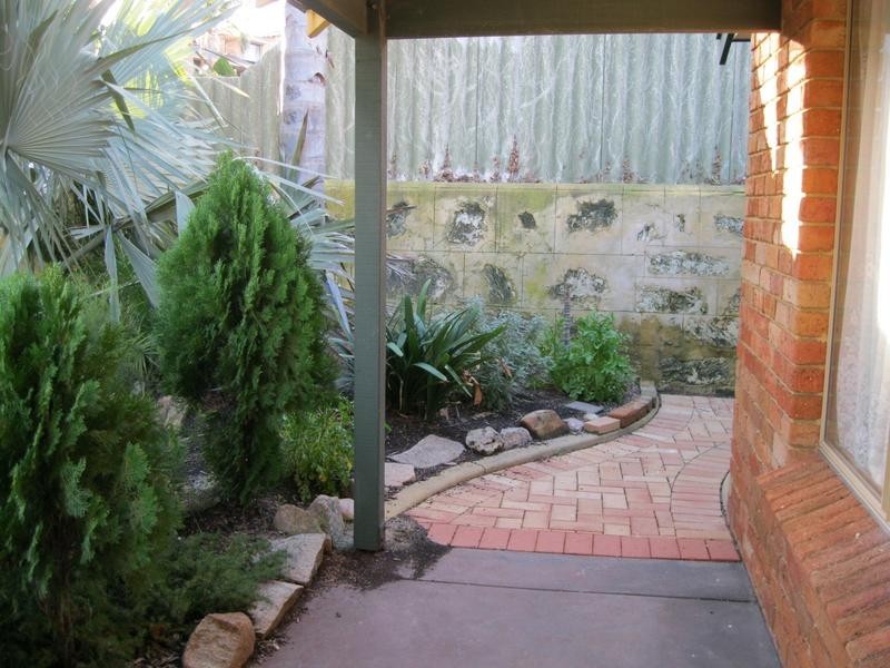 6 Moir Road, Kardinya WA 6163