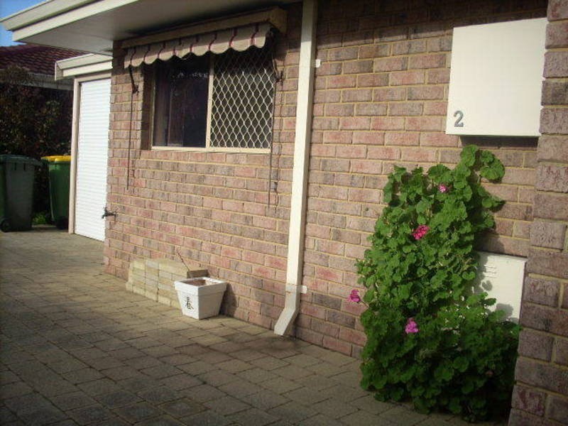 2/1 Kanimbla Street, Bicton WA 6157