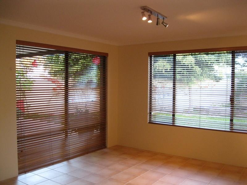 23 Rome Road, Melville WA 6156