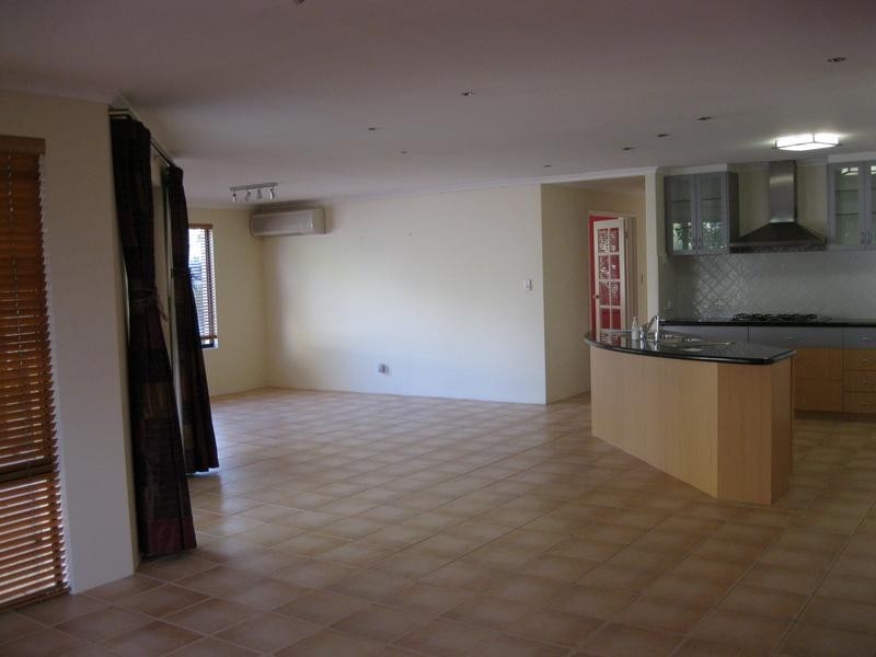 23 Rome Road, Melville WA 6156