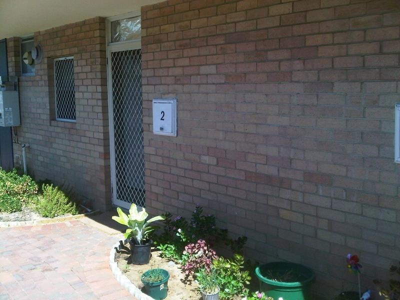 2/318 Canning Highway, Bicton WA 6157