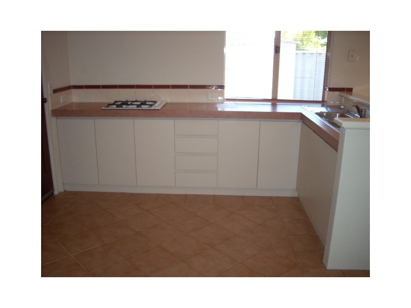 2 Herdsman Court, Success WA 6164