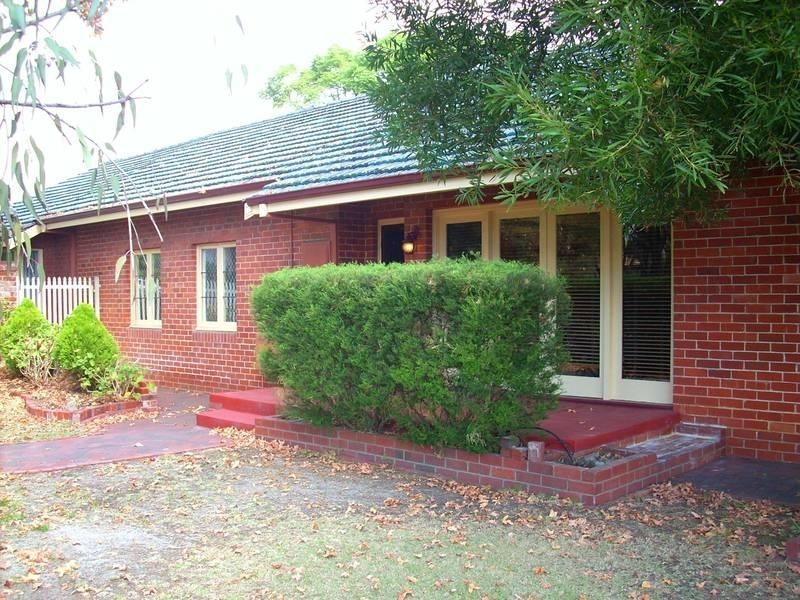 38 Henley Road, Ardross WA 6153