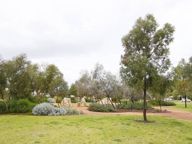 3/15c Selina St, Innaloo WA 6018