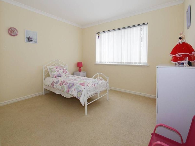 3/15c Selina St, Innaloo WA 6018