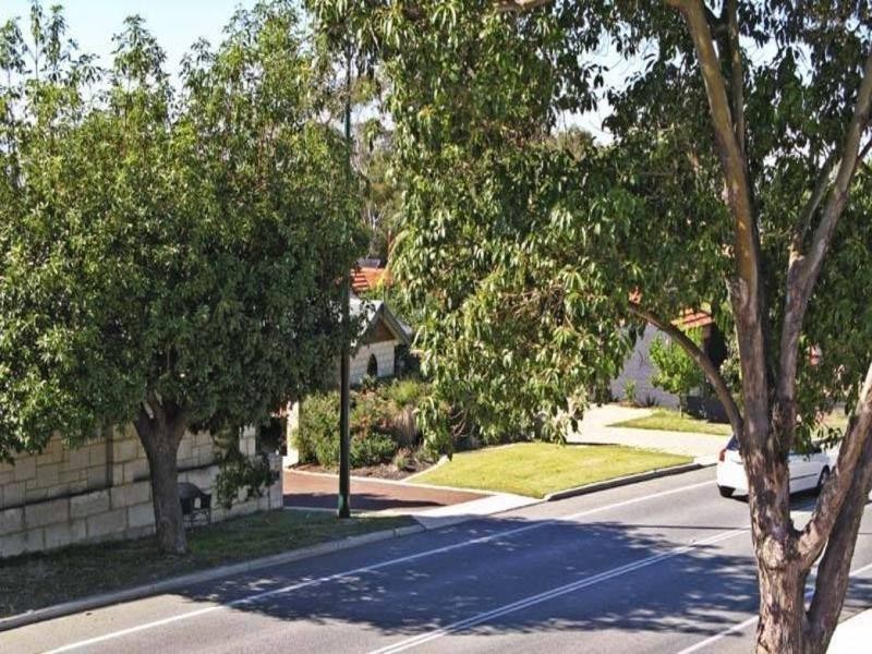 105 Reynolds Road, Mount Pleasant WA 6153