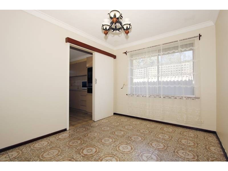 33 Iveston Road, Lynwood WA 6147