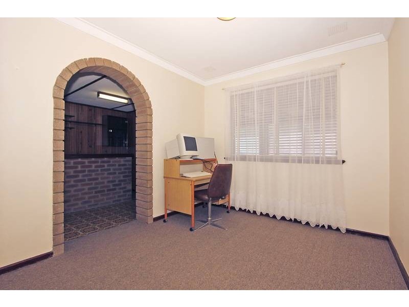 33 Iveston Road, Lynwood WA 6147