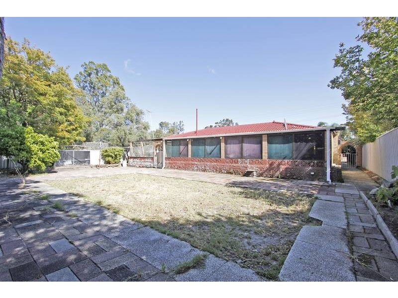 33 Iveston Road, Lynwood WA 6147