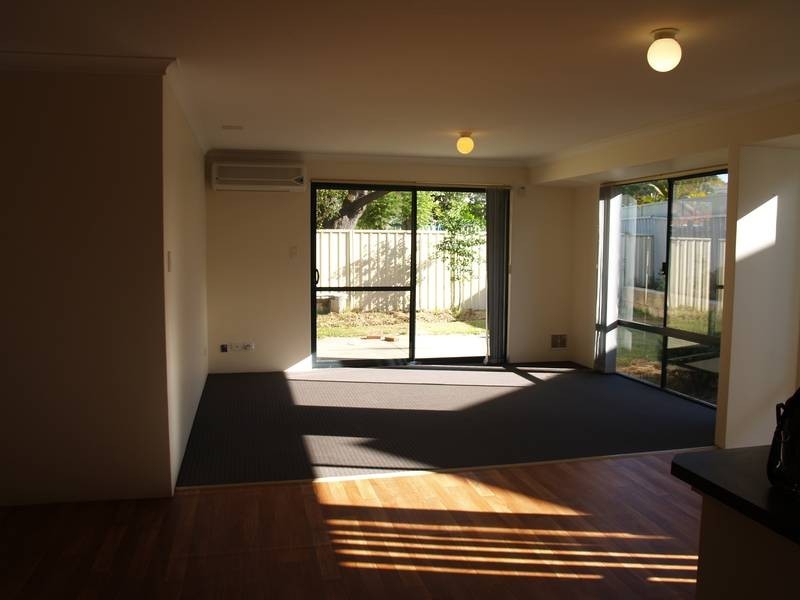 33b Batten Street, Coolbellup WA 6163