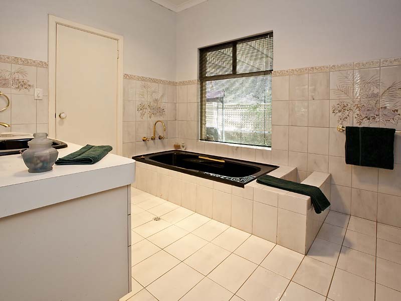 215 Masters Road, Darling Downs WA 6122