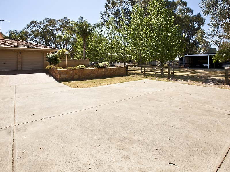 215 Masters Road, Darling Downs WA 6122