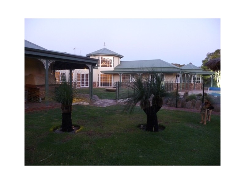 331 De Haer Road, Wandi WA 6167
