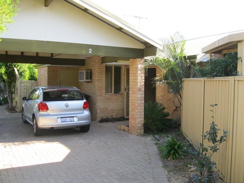 2/11 Adamson Rd, Brentwood WA 6153