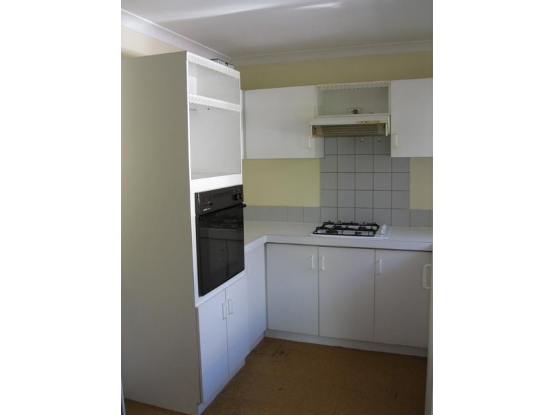 2/11 Adamson Rd, Brentwood WA 6153