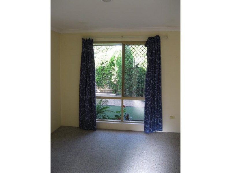 2/11 Adamson Rd, Brentwood WA 6153