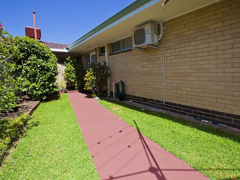 4a Layman Street, Booragoon WA 6154