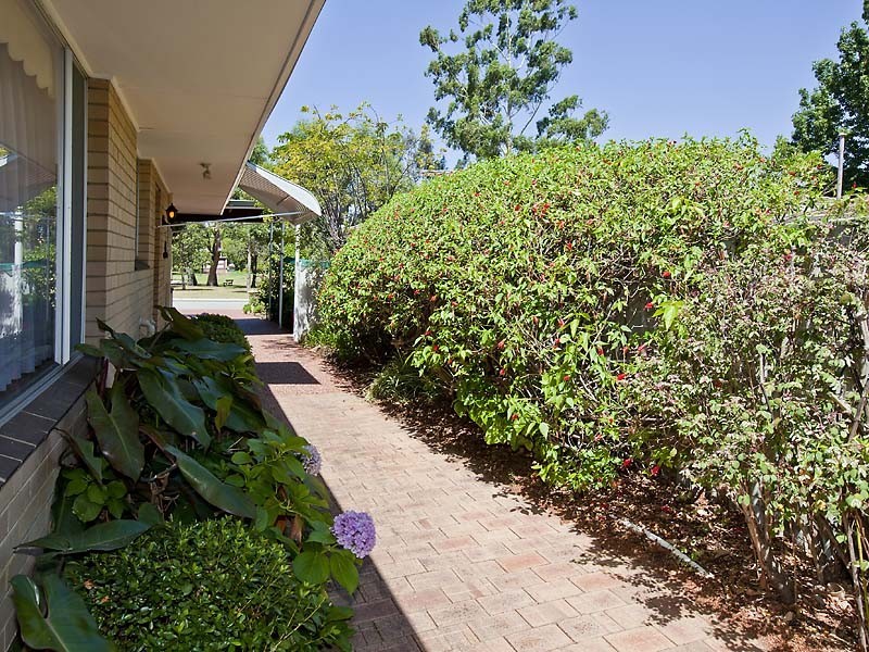 4a Layman Street, Booragoon WA 6154