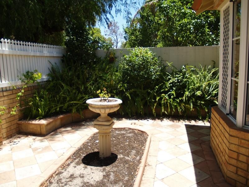 12 Moreau Mews, Applecross WA 6153