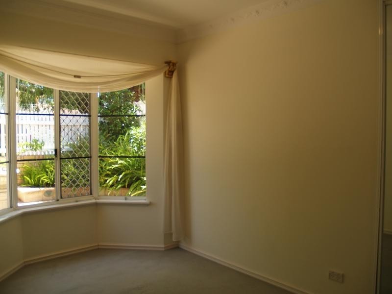 12 Moreau Mews, Applecross WA 6153