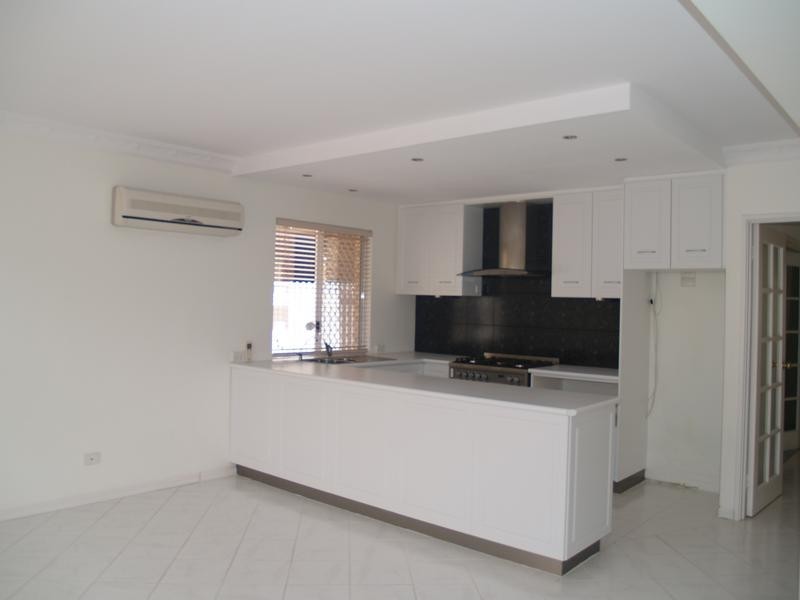 12 Moreau Mews, Applecross WA 6153