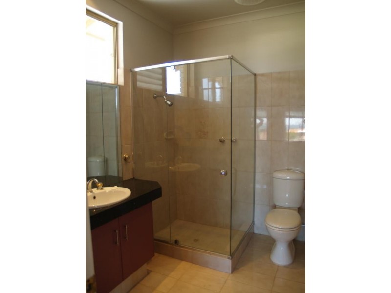 18 Norma Rd, Alfred Cove WA 6154