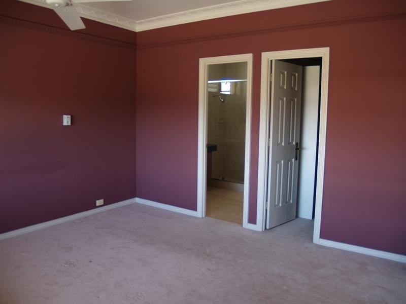 18 Norma Rd, Alfred Cove WA 6154